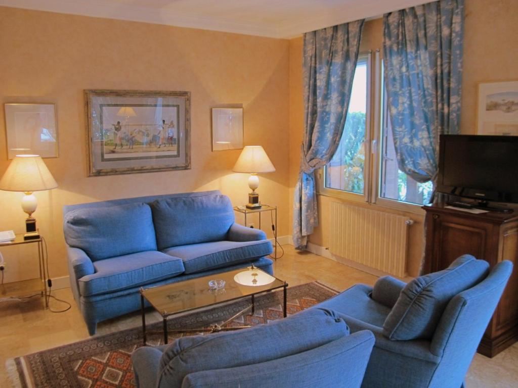 Auberge Des Templiers Boismorand Szoba fotó